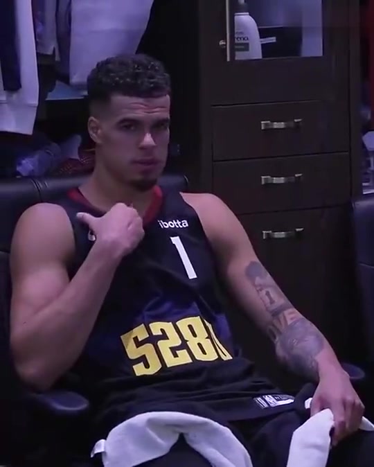 乐鱼体育-热火队惨败后更衣室爆发冲突，主帅回应，我们一种由于.-乐鱼体育